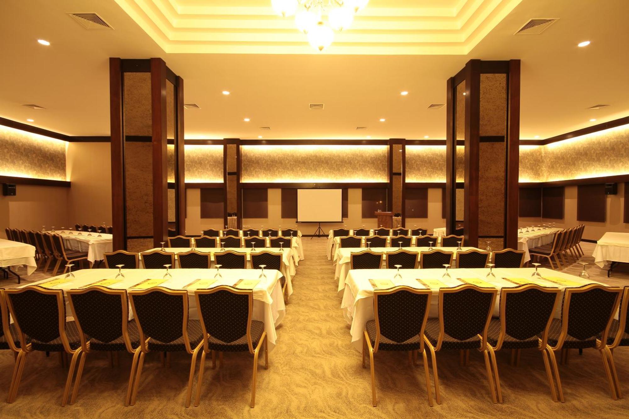 Grand Hotel Газиантеп Екстериор снимка