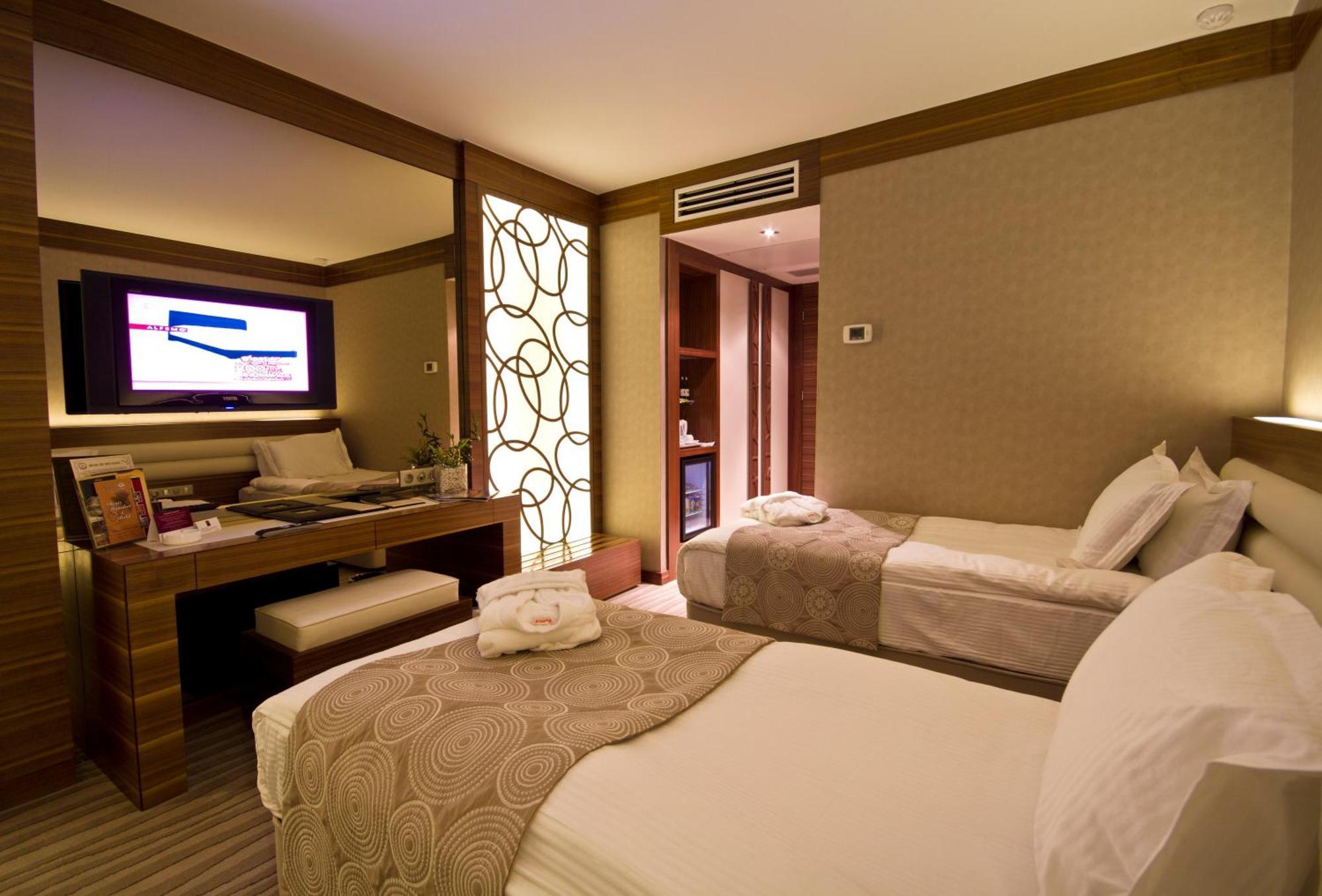 Grand Hotel Газиантеп Екстериор снимка