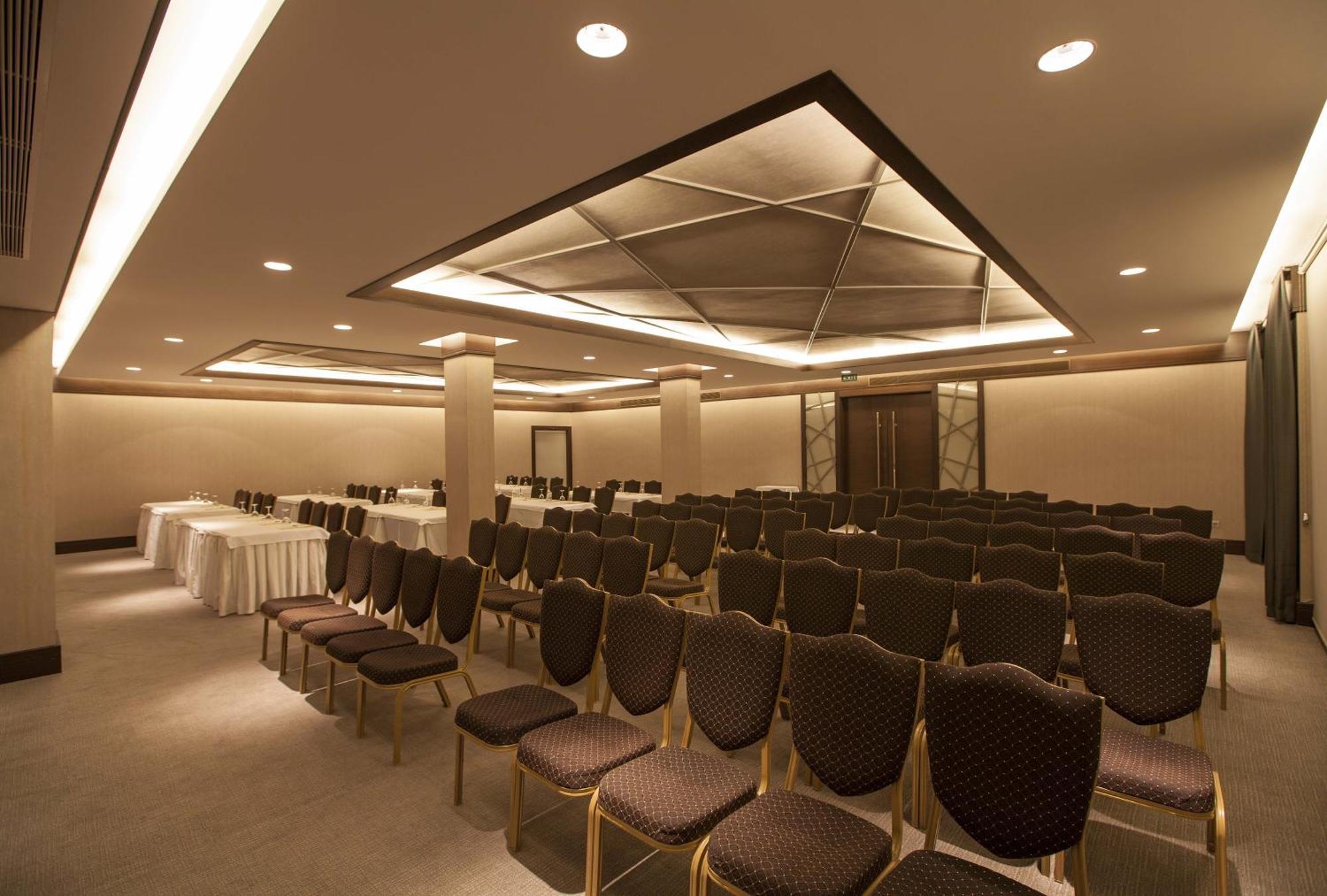 Grand Hotel Газиантеп Екстериор снимка